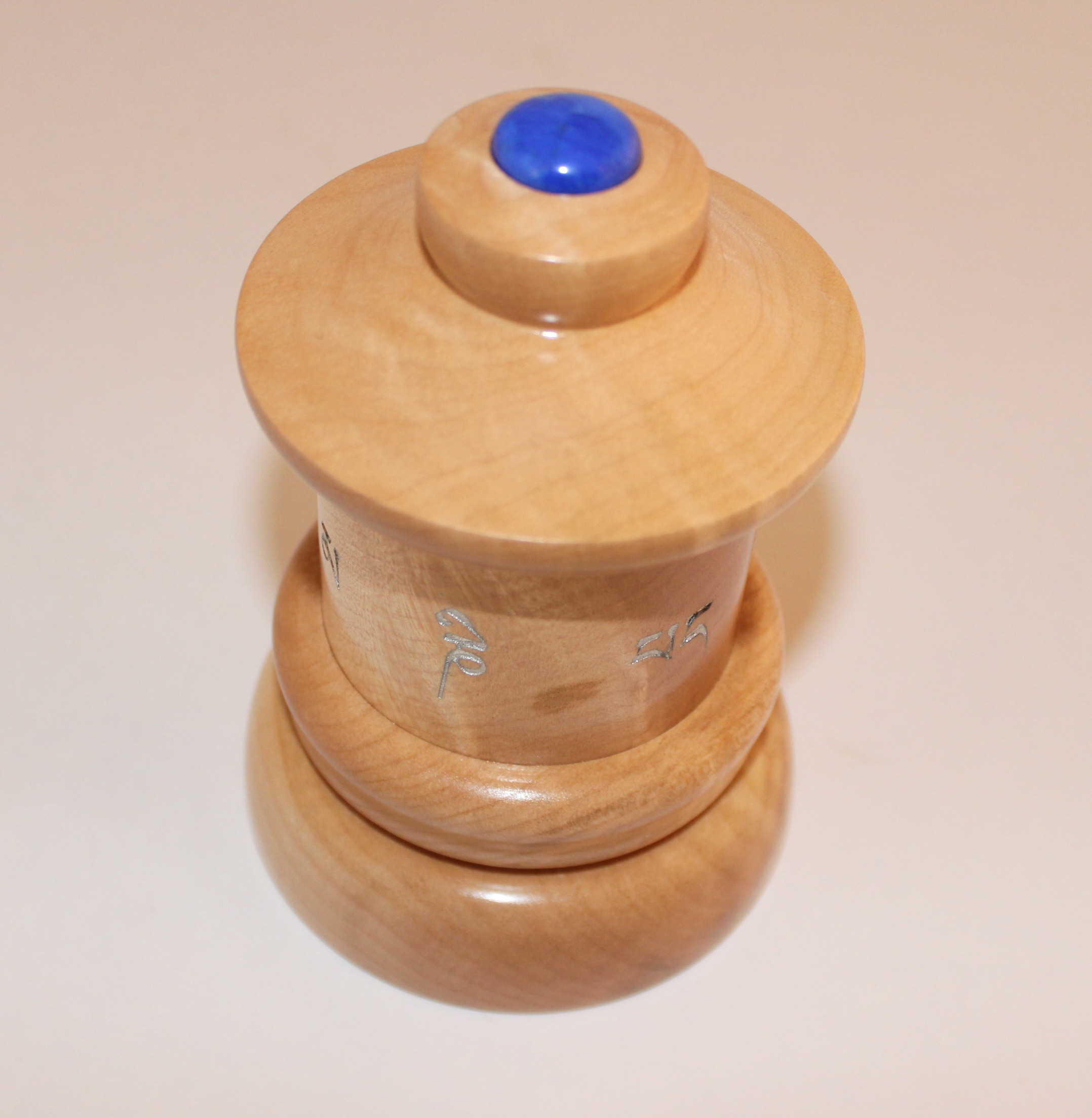 Mani Table Top Maple - Image 3