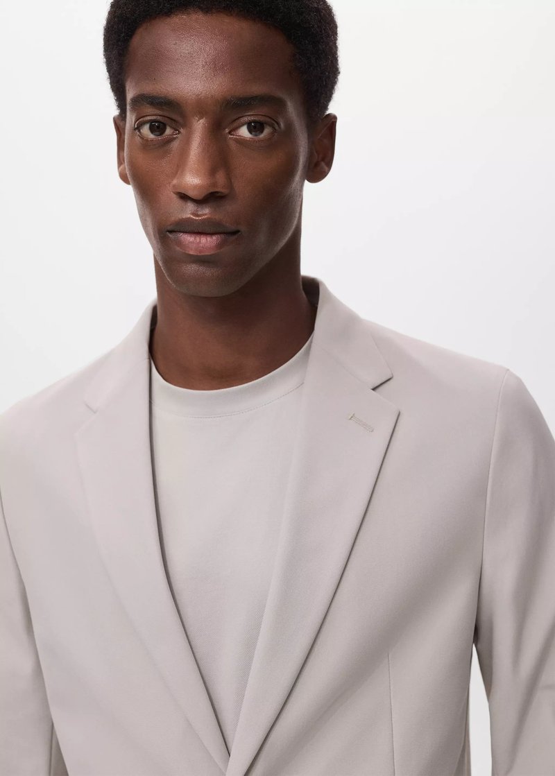 A look at slim king